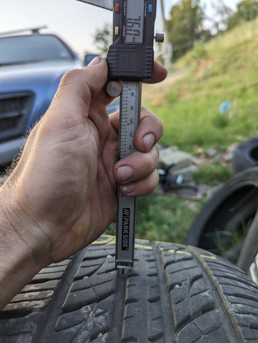 255/50/19 Kumho Crugen Premium всесезонни