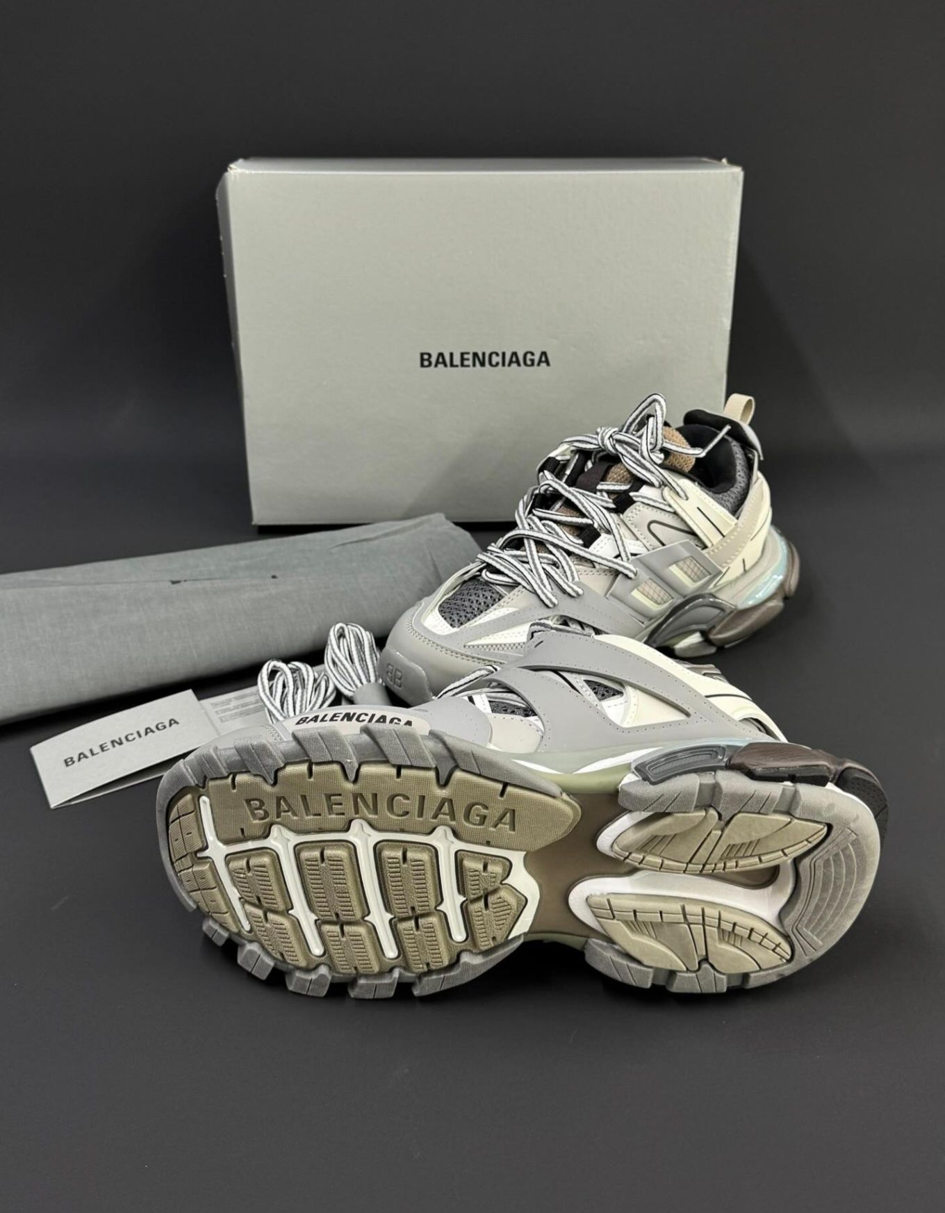 Унисекс Balenciaga truck