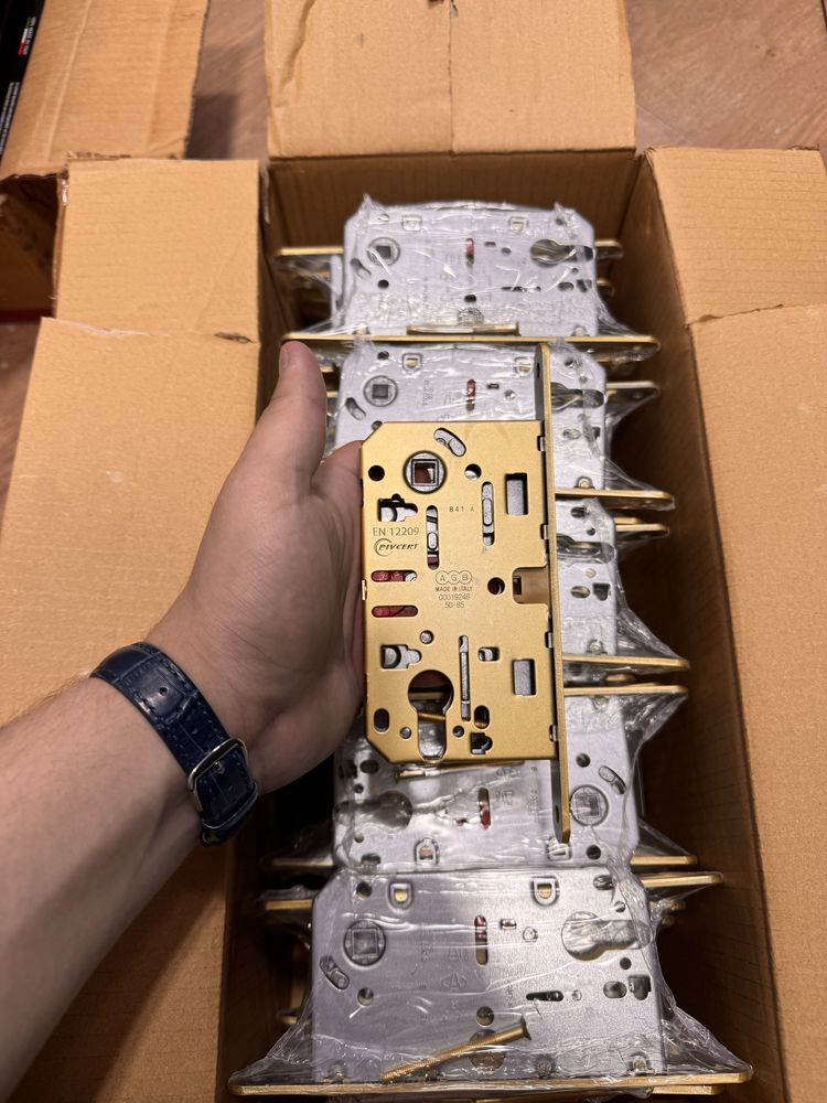Дверной магнитный замок Polaris xt2 AGB ( Италия)