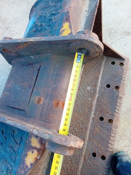 Cupa 70 cm miniexcavator 2.5 3 tone