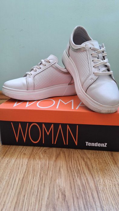 Летни обувки от естествена кожа