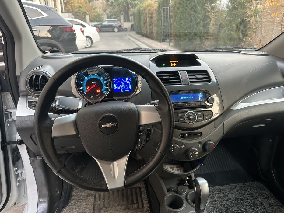 Продается автомобиль Spark 4 позиция