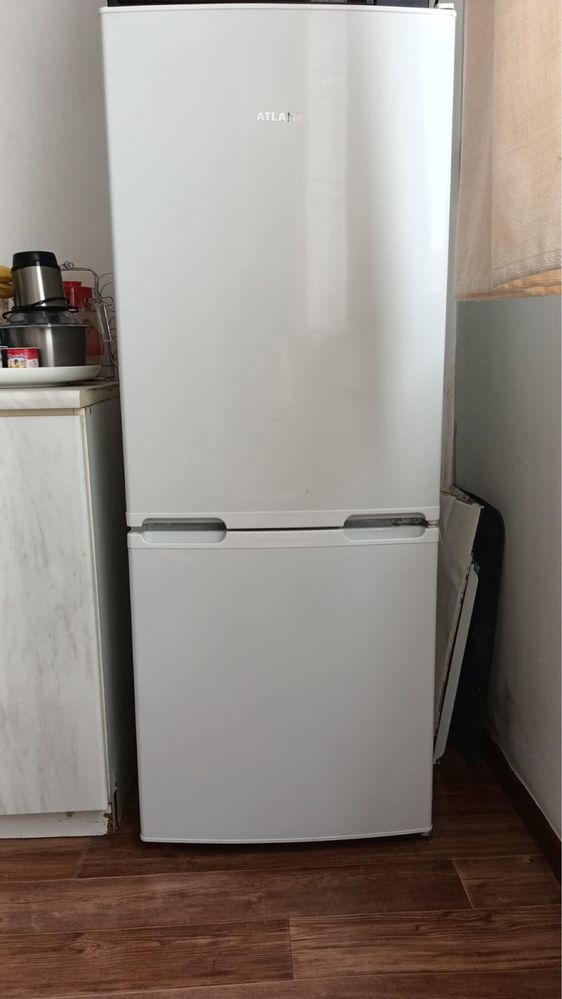 Холодильник 1,5 метра