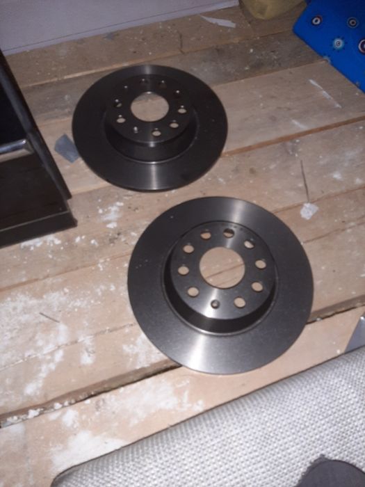 Haion și ușa dreapta spate . Passat b6 2007