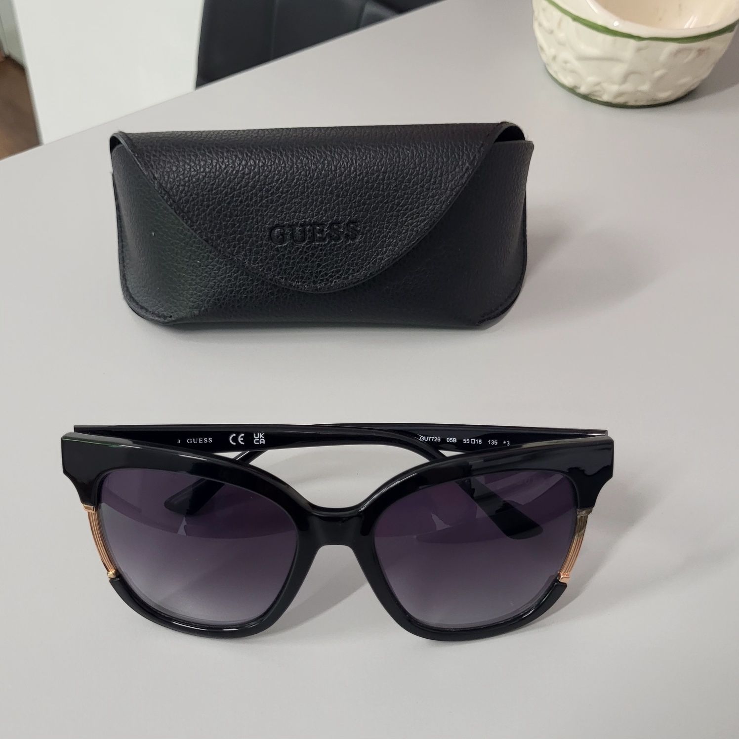 Дамски слънчеви очила Guess