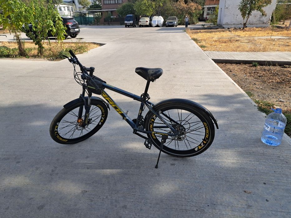 Velosiped sotiladi.