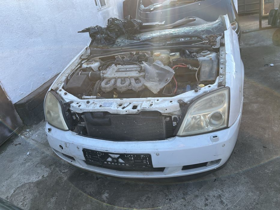 Авторазбор опель  вектра с 2,2 и 3.2 обьем