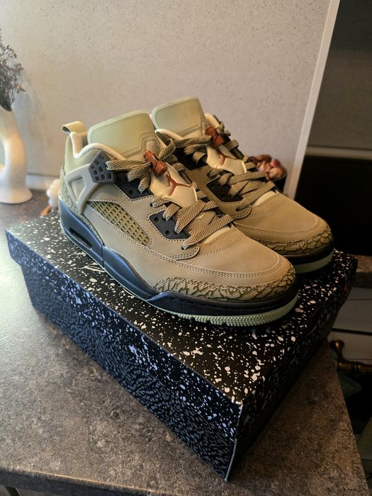 Jordan Spiziki Low Olive Green