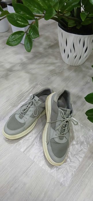 Мужская обувь ecco в хорошем состоянии