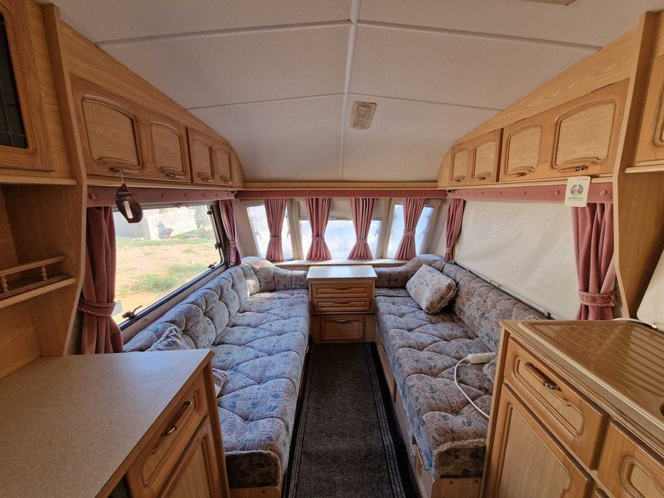 Rulota Compass Ingrijita Gata de Drum