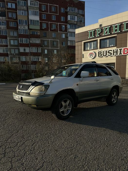 Продаю машину Toyota Harier