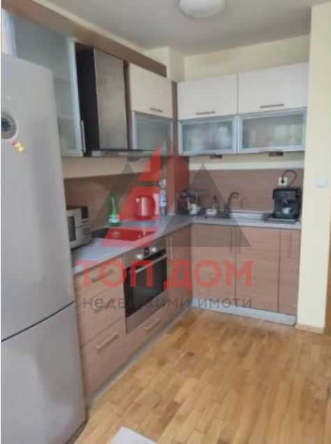 Двустаен ! Обзаведен ! До Меи !