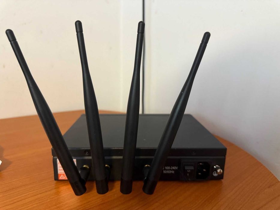 Yeastar TG400 TG400L gateway/controller/шлюз 100 Mbit/s GSM WCDMA 4G