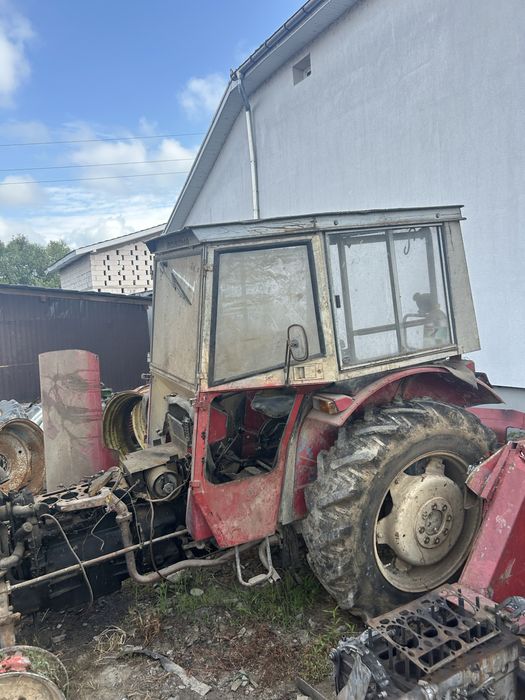 Dezmembrez eicher tractor piese