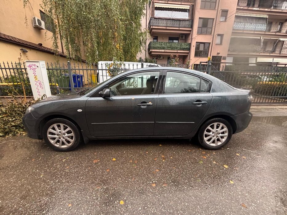 Mazda 3, proprietar