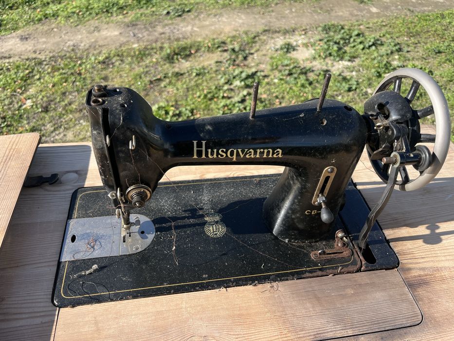 Шевна машина Husgvarna
