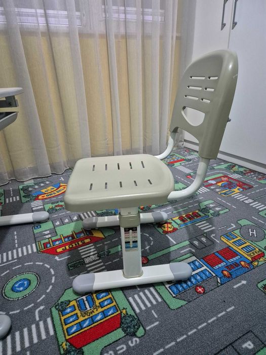 Детски регулируем чин