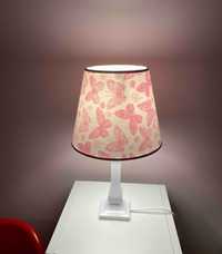 Детска настолна лампа в розово
