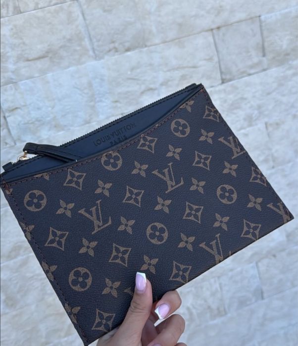 Клъч louius vuitton