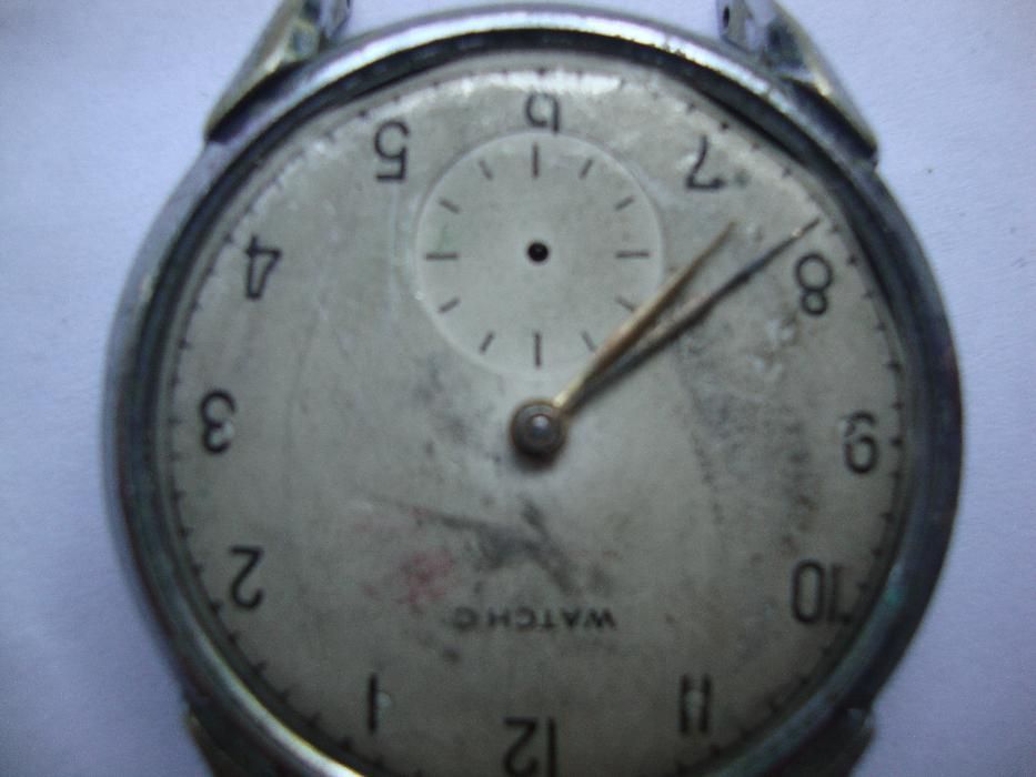 Стар механичен часовник