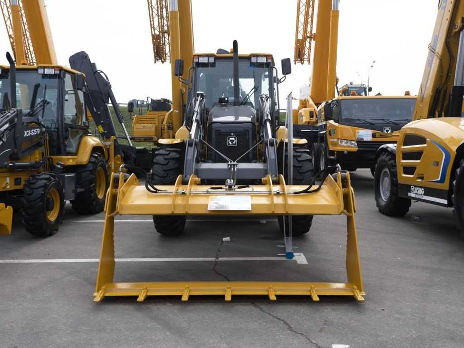 XCMG XC8-S3570 Экскаватор Погрузчик