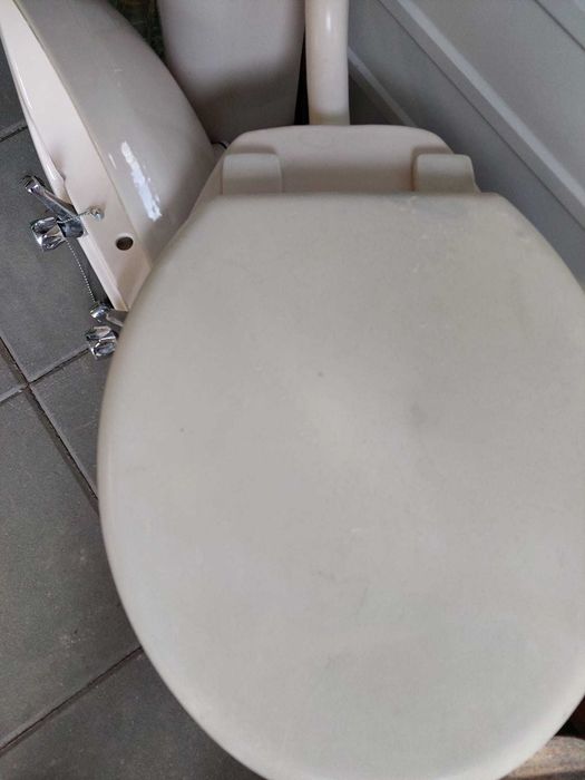 Vand obiecte sanitare casa mobila