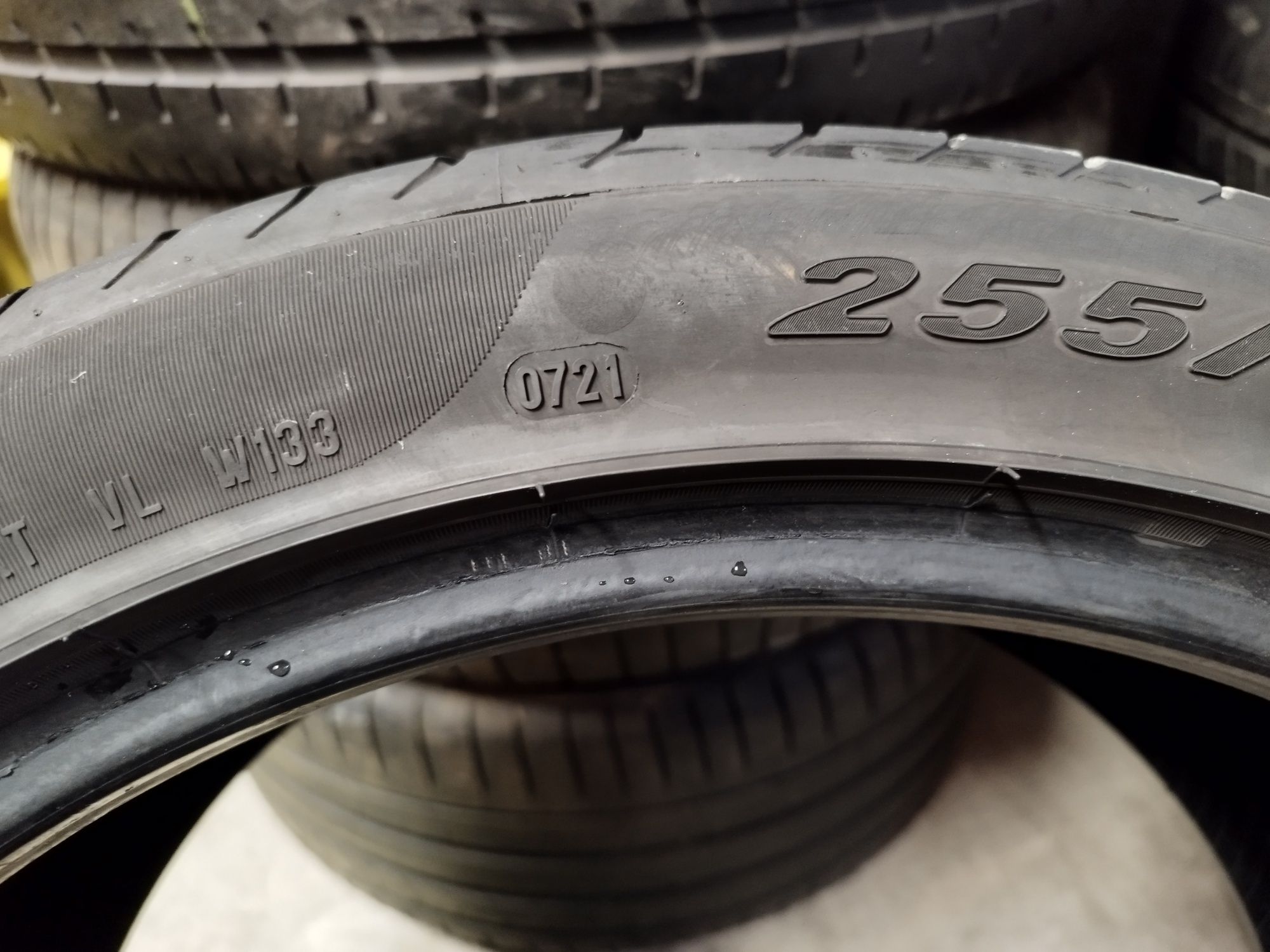 Pirelli 255/40/19