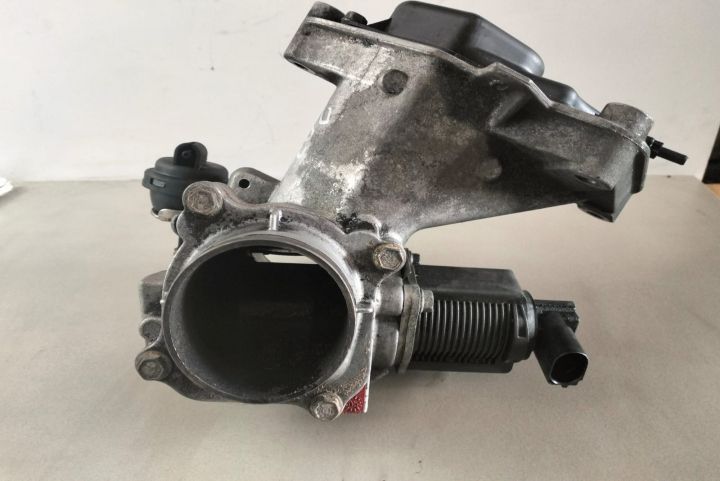 Supapa Egr  cu suport - 1.5 DCI 53623003 Dacia Logan prima generatie