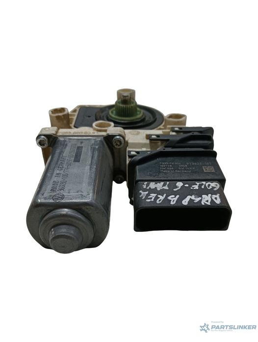 Motoras geam dreapta spate VOLKSWAGEN GOLF VI 5K1 2008 - 2013 97362210
