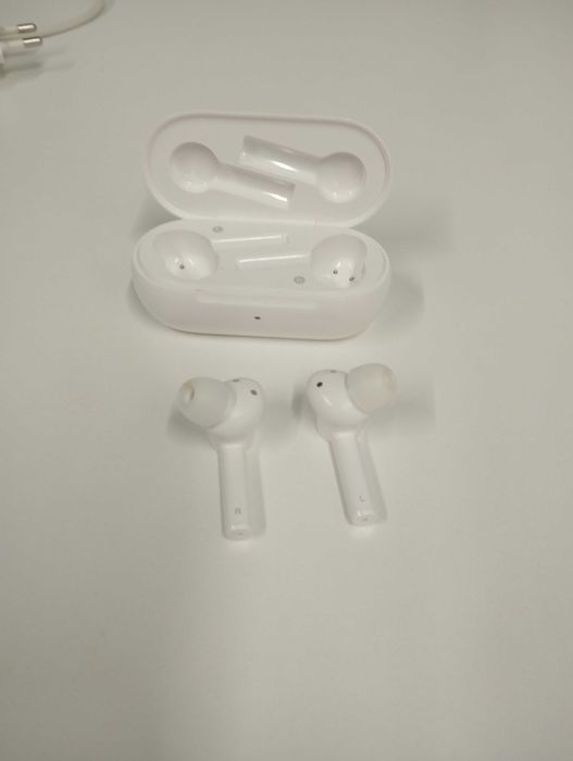 Căști wireless " ONE PLUS BUDZ Z " model " E 502 A