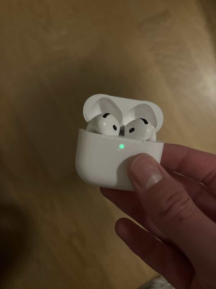 Оригинални apple airpods 4