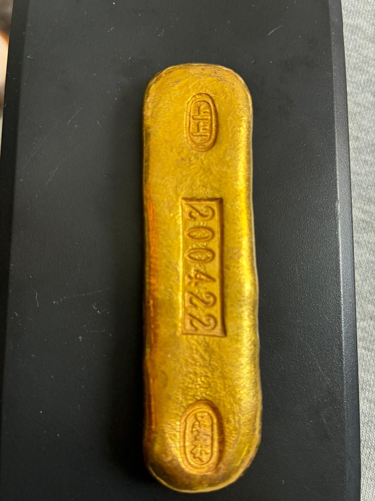 lingou Hong Kong 110 grame  placat aur de colectie