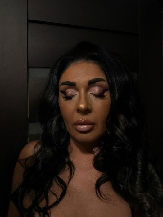 Make-up by evellinn slt