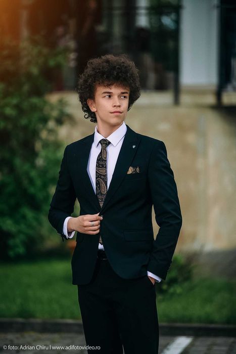 Ofer meditatii la gramatica limbii române ,pentru academia de poliție