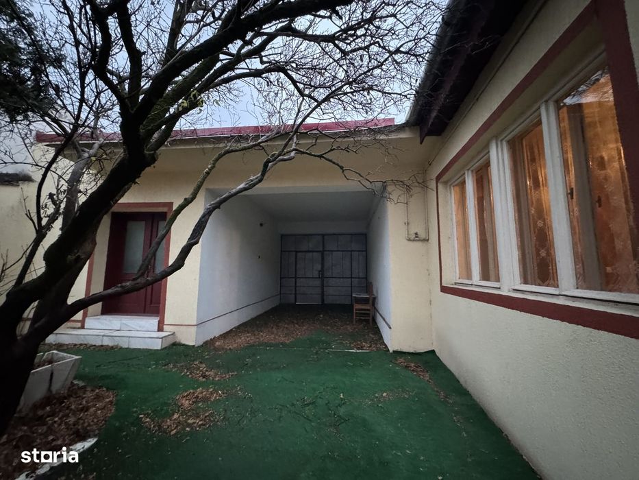 Casă de vânzare în Caransebeș, str. Poiana nr. 10