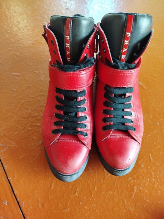 Брендовые сапоги от Prada