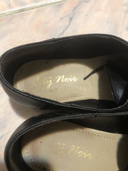 Vand pantofi piele, stare excelenta