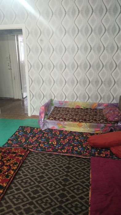 СРОЧНО СРОЧНО!!! Уй сотилади 2 хонали 3 Чи этаж 5 этаж