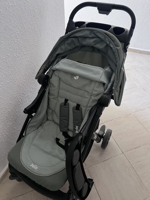 Коляска детская Joie