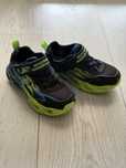Vand adidasi sketchers nr 27