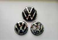 Эмблема "VW" решетки радиатора Фольксваген Поло (VW Polo). В Астане