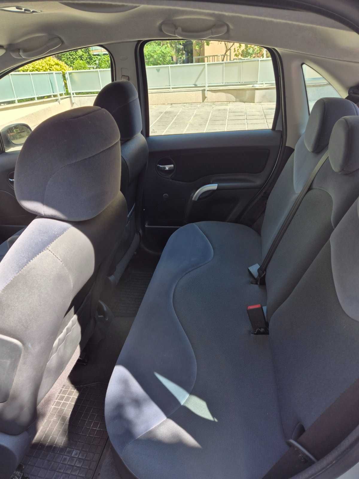 CITROEN C3 2006 г. 1.4 бензин 90 к.с. автоматик
