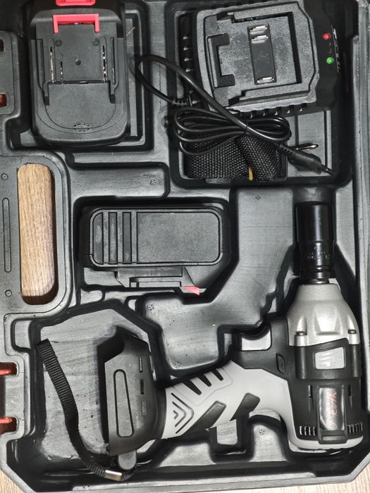 Cheie impact 1/2 330 Nm