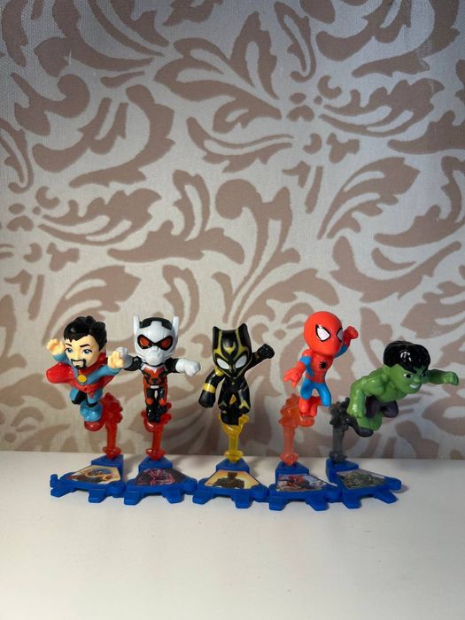 Продам фигурки Марвел