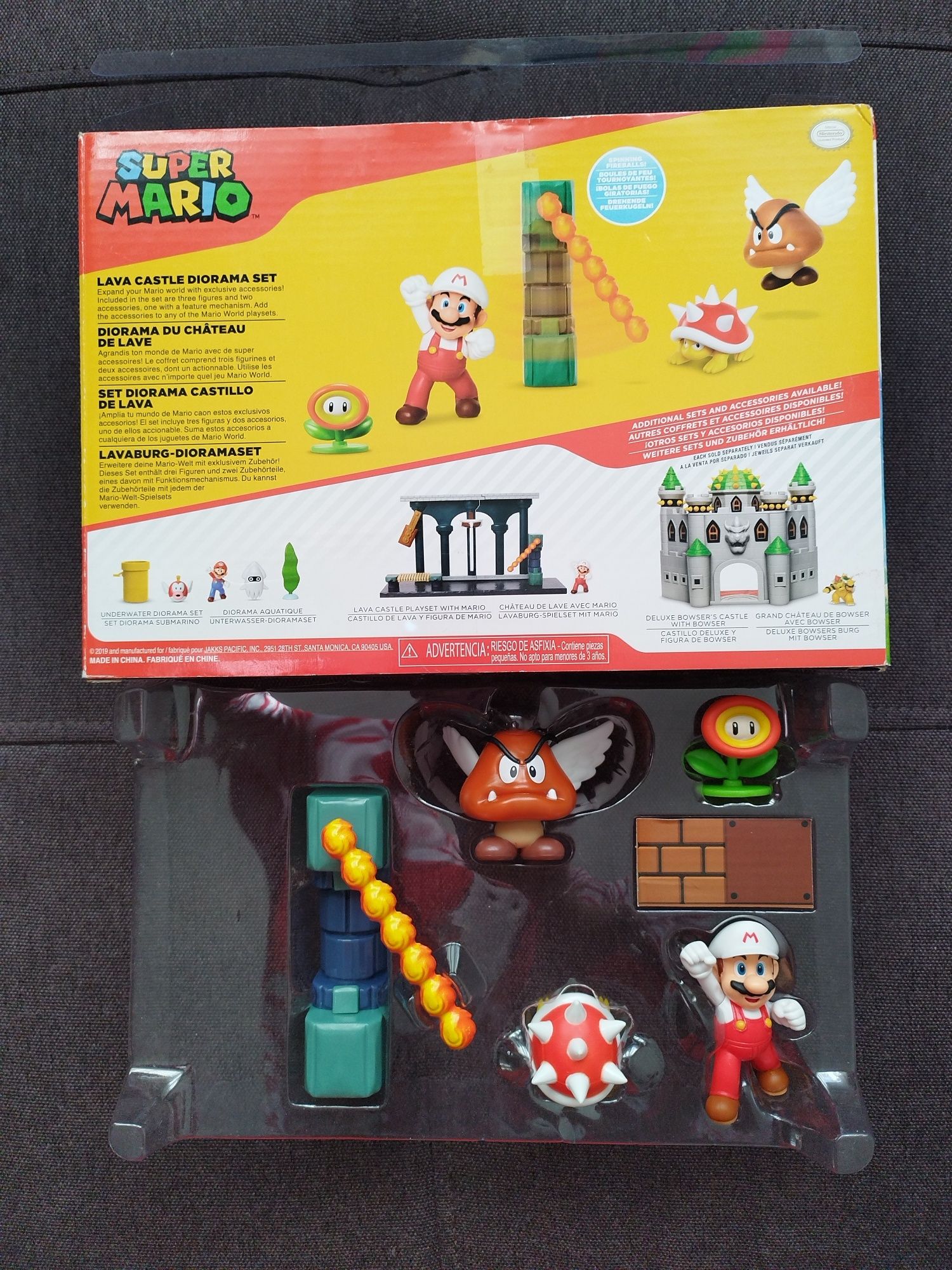 Super Mario Diorama Set