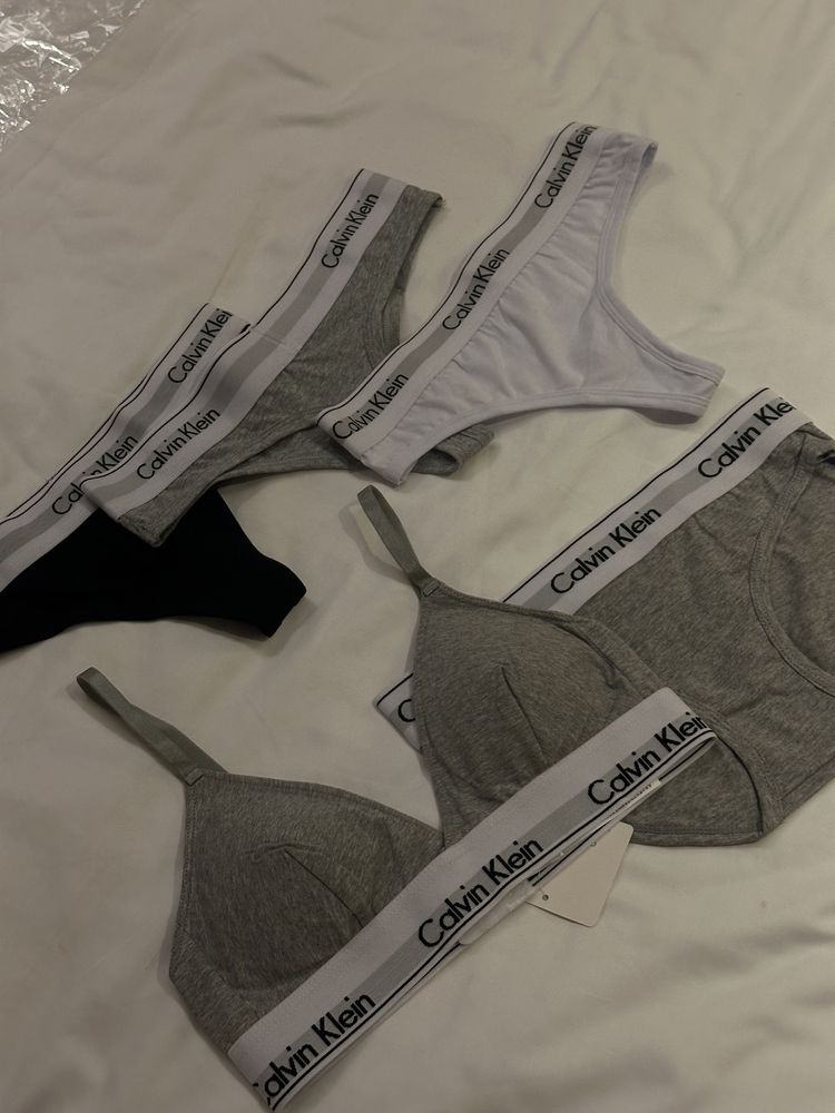 Нижнее белье Calvin Klein