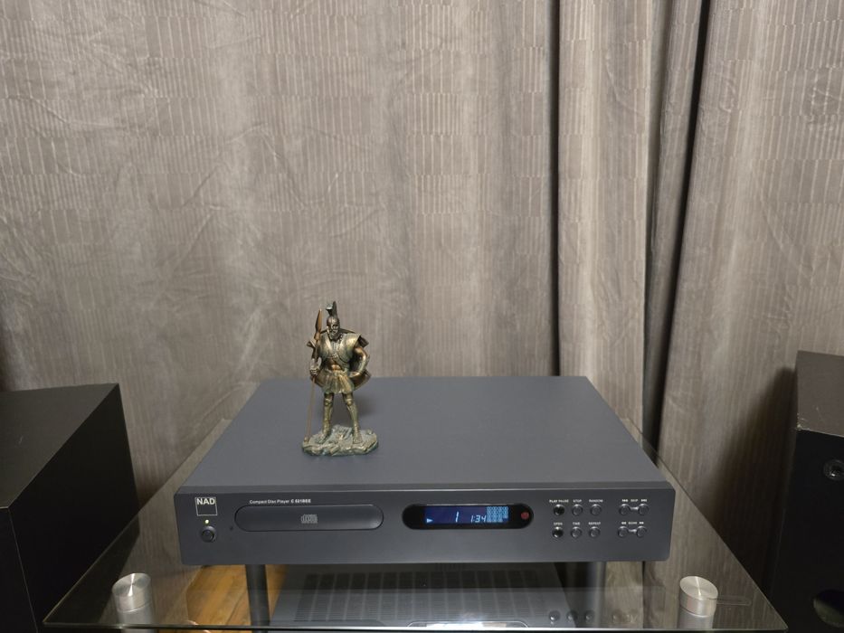 CD Player NAD C521BEE  Sunet de cristal, aparat Hi-Fi adevărat !!!