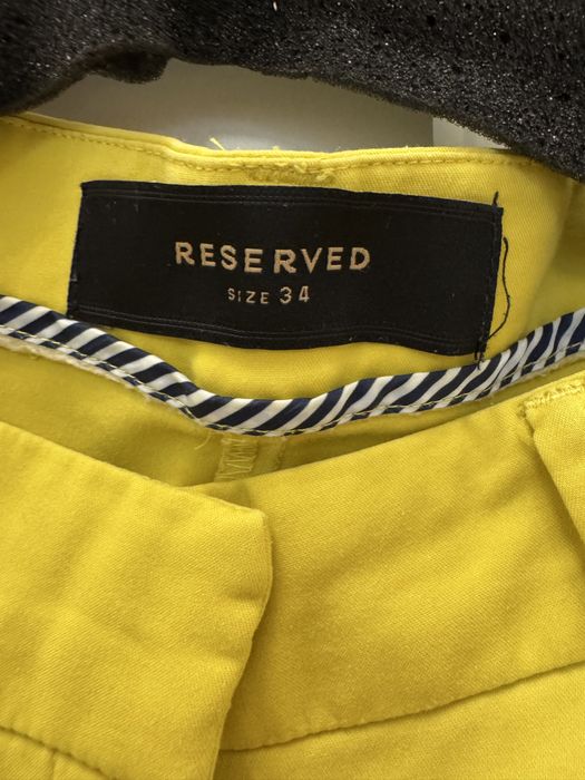 Pantaloni mărimea 34