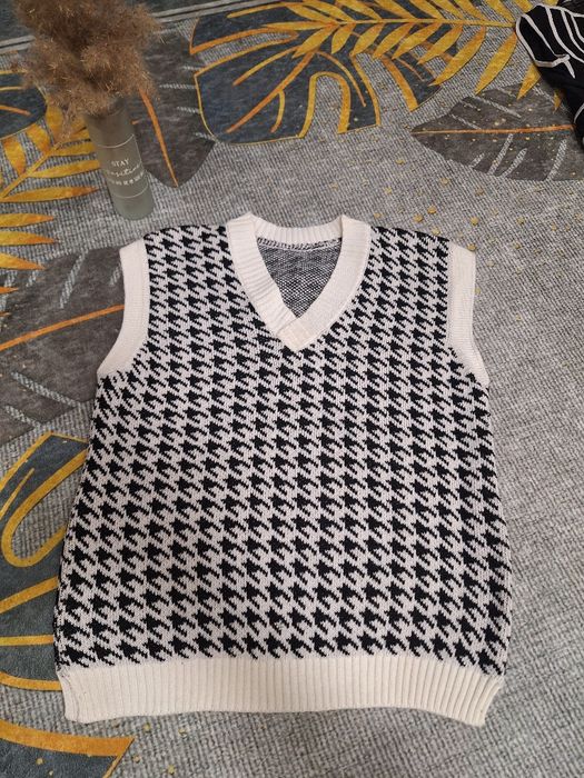 Безрукавка женская