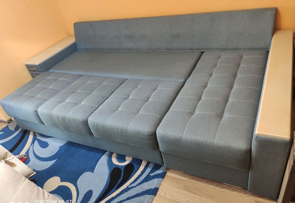 Vând colțar extensibil Confort